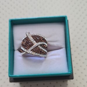 Elegant Silver and Brown Crystal Ring